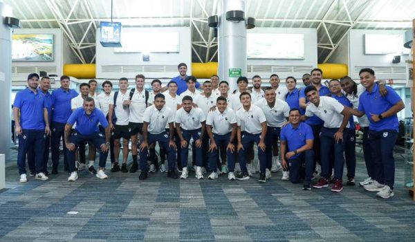 Los llamativos cambios en la convocatoria de Juan Cruz Real de junio a septiembre