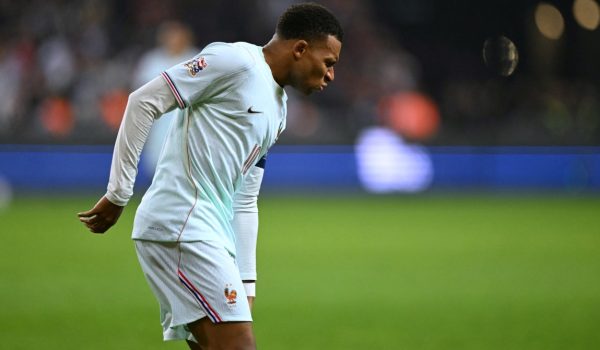 Kylian Mbappé marca y se lesiona en exitoso debut de Zidane con Francia
