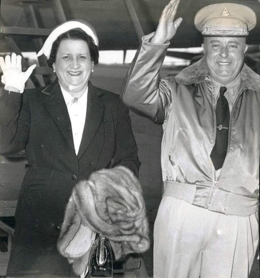 Salvadora Debayle Sacasa junto a su esposo Anastasio Somoza García. Figura de carácter firme, ejerció una marcada influencia en las decisiones del régimen. LA PRENSA / ARCHIVO