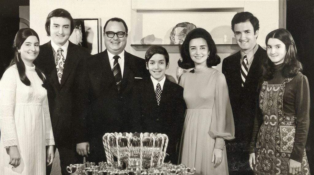 Anastasio Somoza Debayle como presidente de Nicaragua junto a su esposa Hope Portocarrero Debayle y sus cinco hijos. La insurrección sandinista derrocó su régimen el 19 de julio de 1979. LA PRENSA / ARCHIVO REDES