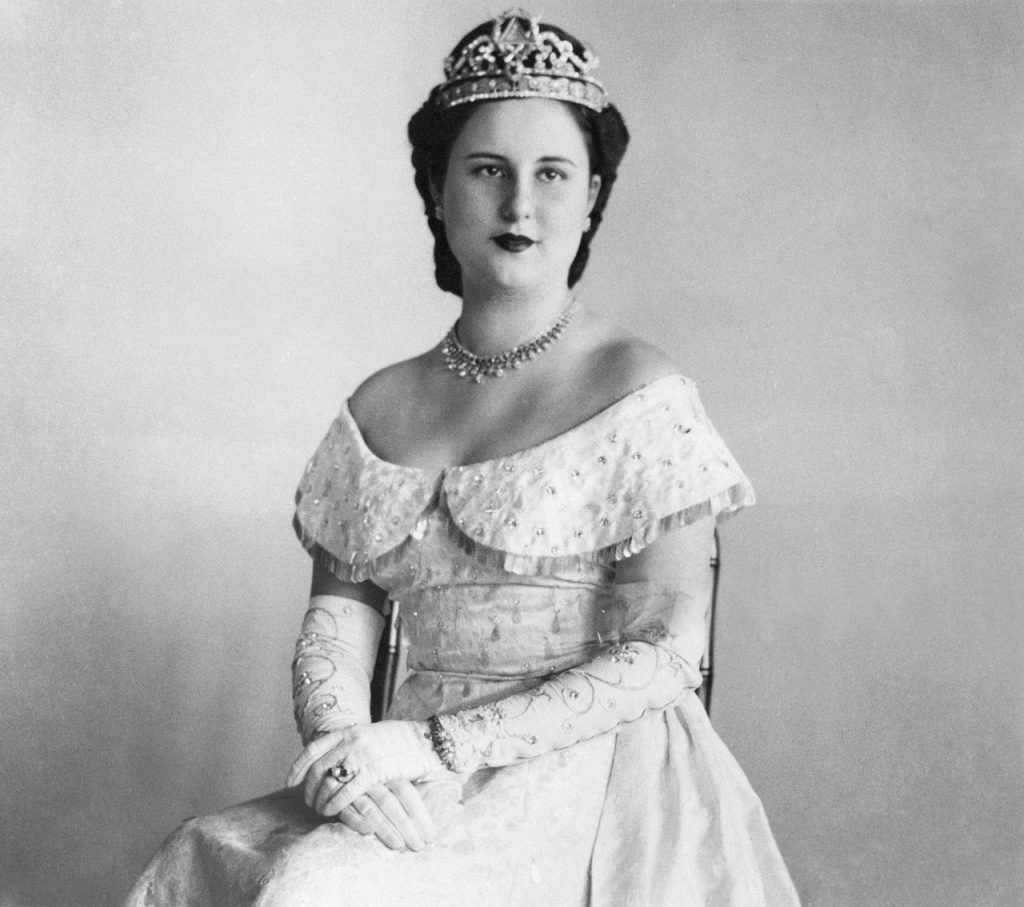 Lillian Somoza Debayle, primogénita del matrimonio, figura en la historia del régimen por el protagonismo público que le otorgó su padre: la Guardia Nacional la coronó reina en noviembre de 1941 y el Banco Central imprimió su efigie en el billete de un córdoba. LA PRENSA / ARCHIVO