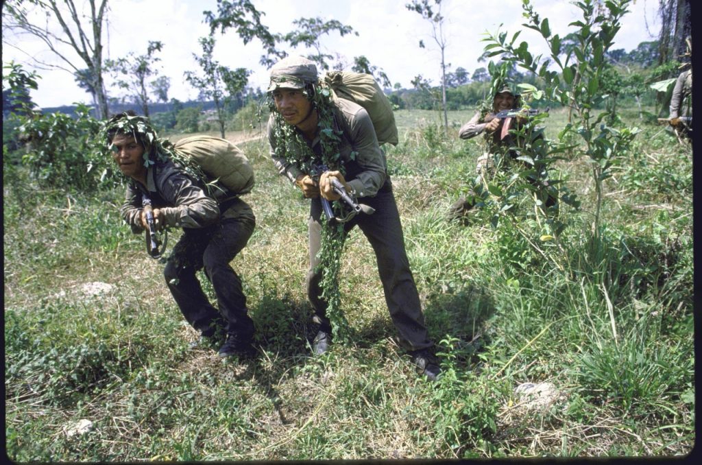 Jóvenes reclutas del Servicio Militar reciben tácticas de combates y emboscadas en Mulukukú. LA PRENSA / CINDY CARP