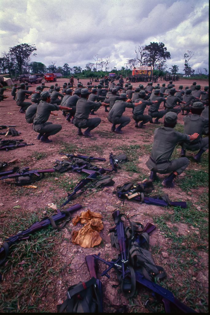 El 28 de julio de 1985, fuerzas de la Contra emboscaron, en el sector de La Paila —a 22 kilómetros de Mulukukú—, a dos camiones que transportaban a madres de jóvenes reclutas que viajaban a visitarlos a la escuela de entrenamiento militar Denis Gutiérrez. El ataque dejó como saldo ocho madres y un soldado sandinista muertos, además de 18 heridos. LA PRENSA / ARCHIVO PERSONAL ÓSCAR NAVARRETE