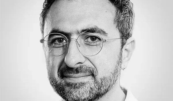 Mustafa Suleyman es CEO de Microsoft AI y autor de La ola que se avecina: tecnología, poder y el mayor dilema del siglo XXI (Crown, 2023).