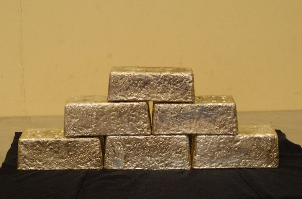 The image shows Nicaraguan gold bars. Photo: LA PRENSA, Oscar Navarrete