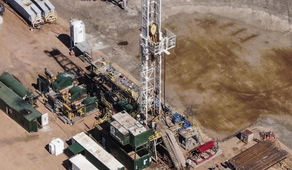 El petróleo de Texas cae un 4,5 % ante expectativa de conversaciones entre EEUU e Irán