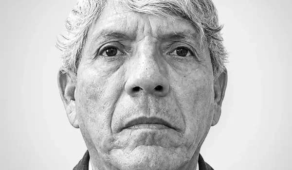 Atrapados entre “radicales”