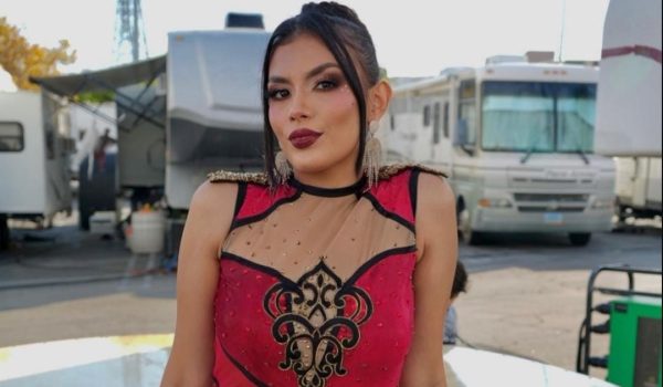Marlen Morales recorre California con un circo.