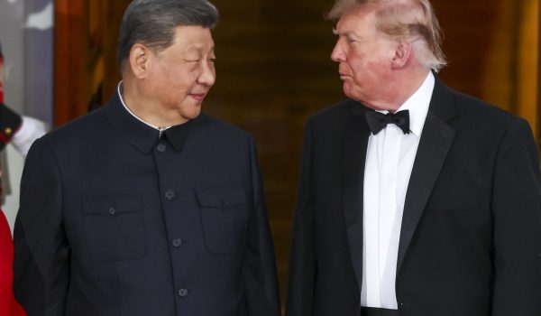 Trump dice que «pasarán cosas extraordinarias» tras su «muy productiva» reunión con Xi