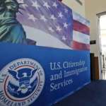 Juez federal ordena que nicaragüense deportada por ICE regrese a Estados Unidos