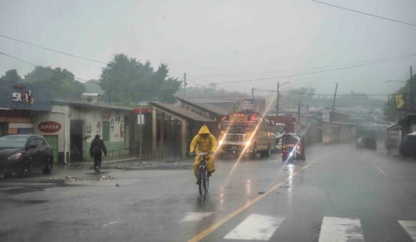 Imagen referencial de lluvias en el departamento de Carazo. LA PRENSA/Archivo