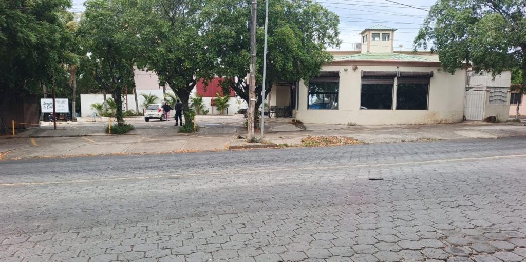 Senda Café, negocio alzado en propiedad embargada a Pollo Estrella. Foto: Cortesía.