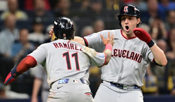 Los Guardianes continúan acelerados y propinan el primer golpe a Tampa Bay