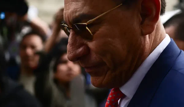 El político peruano está preso desde noviembre de 2025, cumpliendo condena de 14 años de cárcel por el delito de cohecho pasivo propio, tras recibir unos 700.000 dólares cuando fue gobernador de la sureña región de Moquegua (2011-2014). (Archivo)