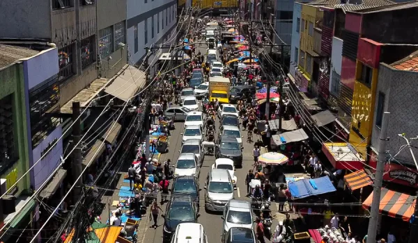 Concurrida calle en São Paulo. (Imagen de 2025) Imagen: Gustavo Basso/DW