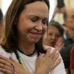 UE pide elecciones «libres» en Venezuela tras regreso de Machado
