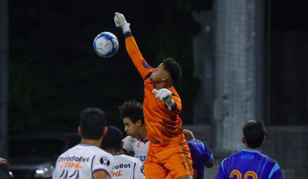Fantasma Figueroa patina: Real Estelí pierde contra equipo que tenía nueve años invicto