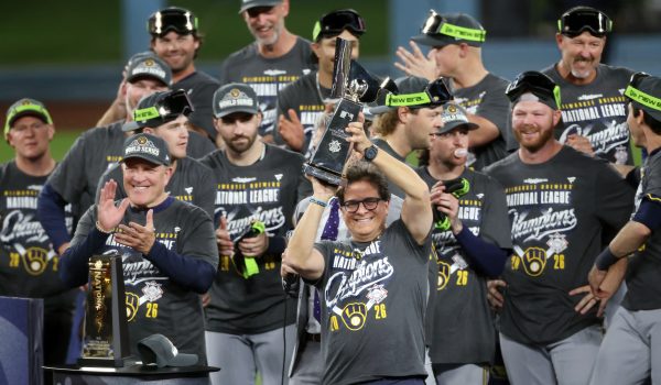 Los Cerveceros barren a los Dodgers y acaban con su reinado en las Grandes Ligas