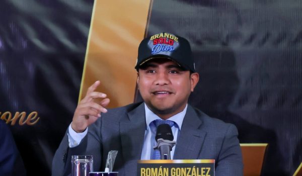 Román “Chocolatito” González estuvo presente en una conferencia de prensa de All Star Boxing en Managua. LA PRENSA/TOMADA DE EL 19 DIGITAL