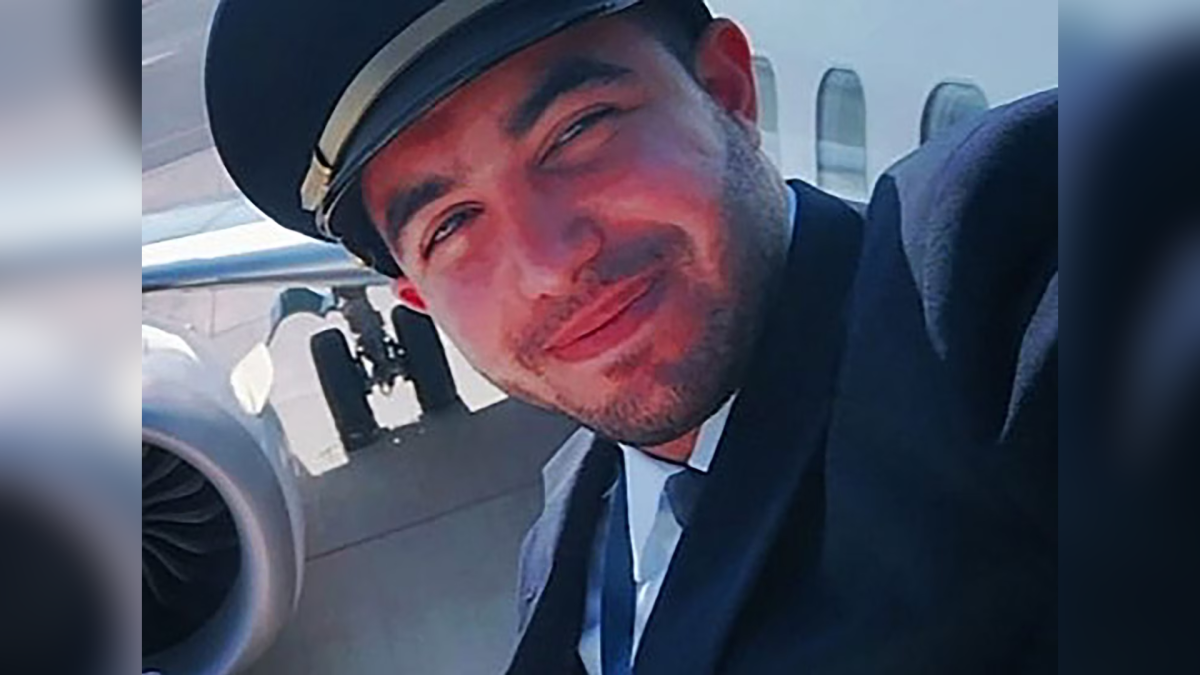 El copiloto omaní Hamam Al-Hammani acusado de intentar estrellar un avión de la aerolínea FlyDubai en Israel.