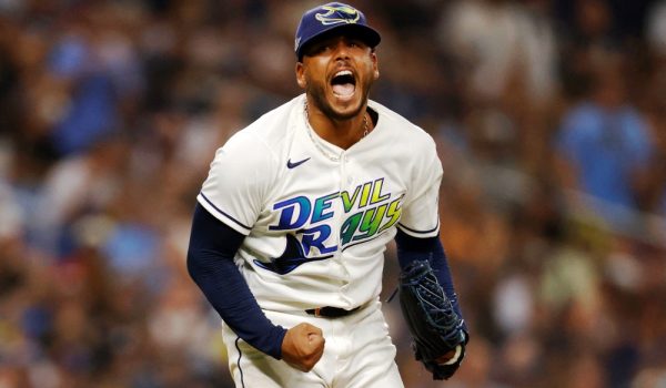 Los Rays de Tampa Bay reaccionan con una sólida apertura de Freddy Peralta