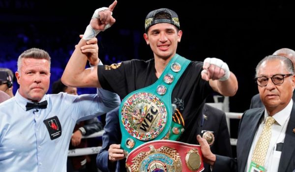 Un invicto albanés amenaza el reinado de campeón mundial estadounidense