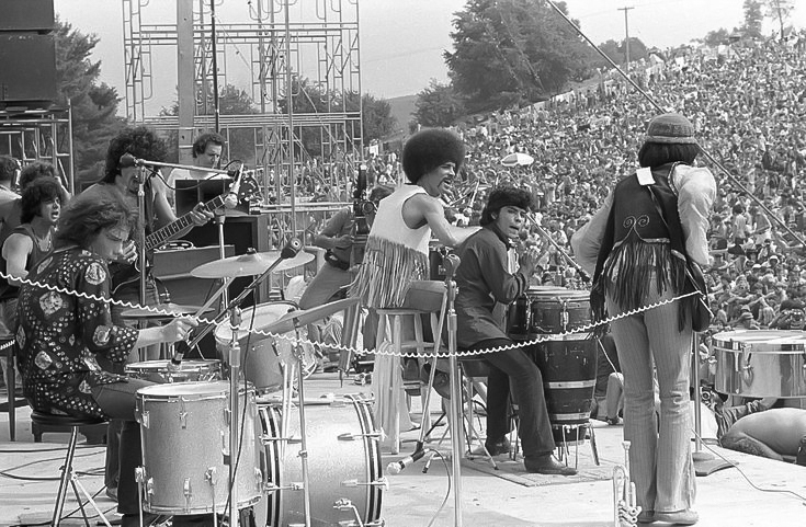La banda Santana debutó en el festival de Woodstock en agosto de 1969, en pleno auge del movimiento contracultural. El grupo influyó en la moda hippie local y contó, además, con un integrante nicaragüense. LA PRENSA / ARCHIVO REDES