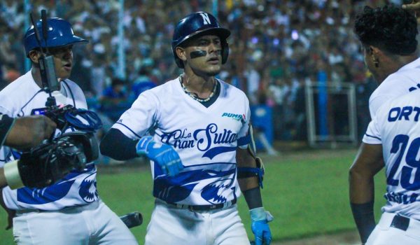 Los Tiburones devoran al Frente Sur y llevan la Serie Final a un séptimo juego