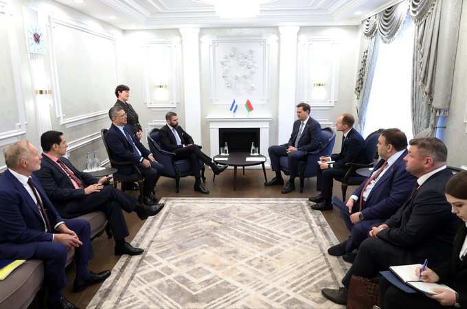 Laureano Ortega Murillo reunido con el Canciller de Bielorrusia, Maksim Ryzhenkov