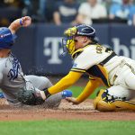 Los poderosos Dodgers enfrentan un duelo crucial ante los imparables Cerveceros