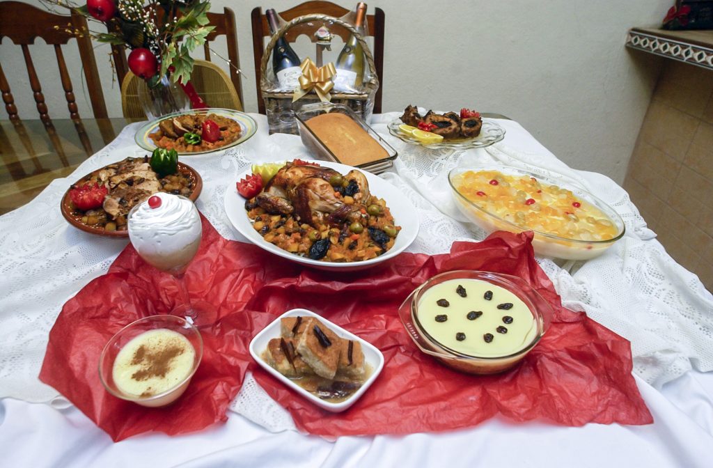 Cena típica de Navidad con postres nicaragüenses para disfrutar en familia durante la Nochebuena. LA PRENSA / ARCHIVO PERSONAL ÓSCAR NAVARRETE