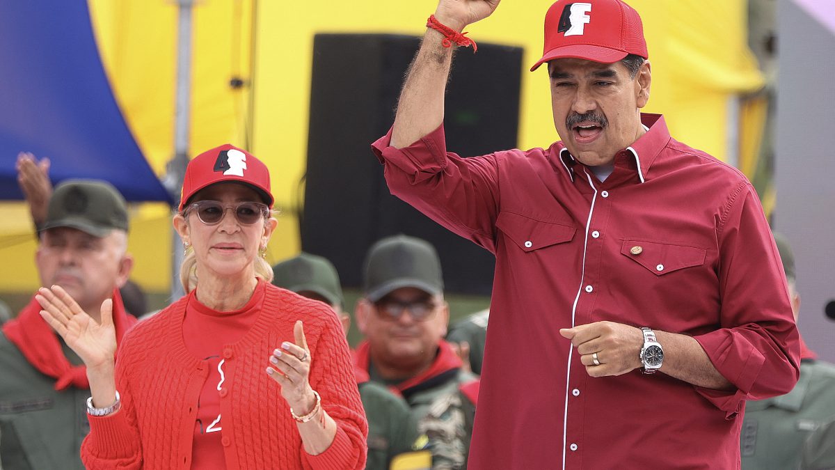 El expresidente Nicolás Maduro y su esposa Cilia Flores irán a juicio en Nueva York en junio de 2027. AFP