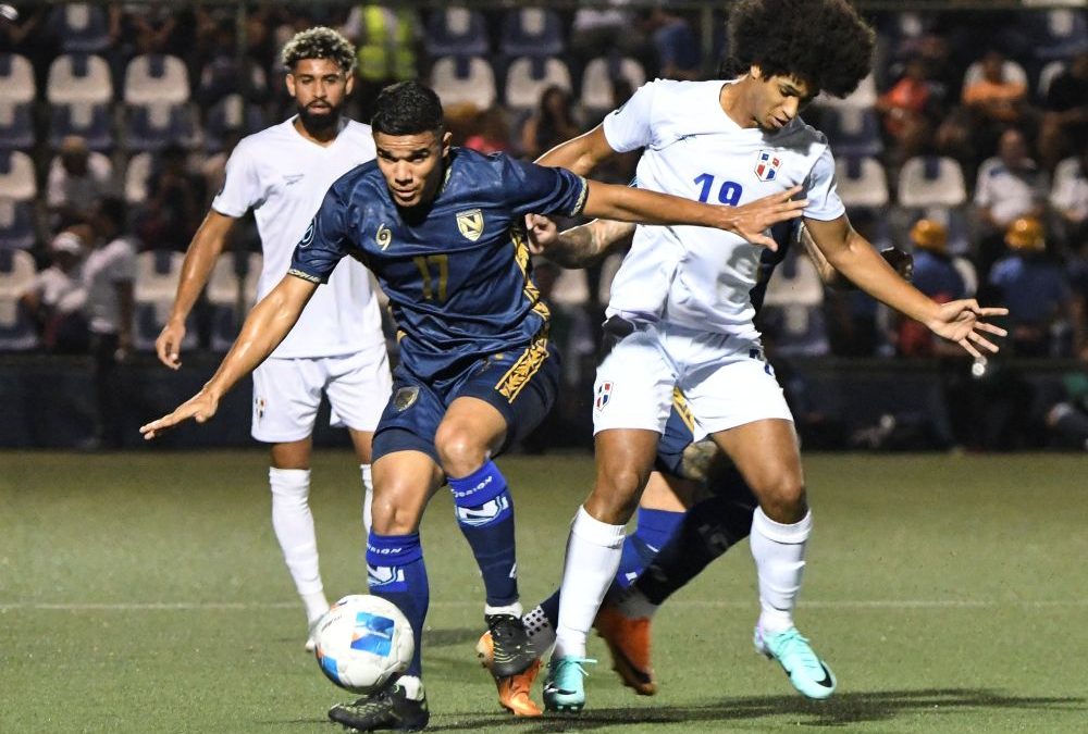Osmin Salinas fue la sorpresa en la alineación ante República Dominicana
