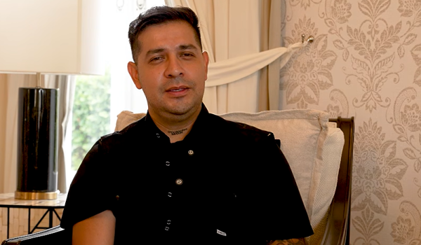 El documentalista mexicano Víctor González revela cómo la Embajada de México le ofreció protección al creer que seguía en Nicaragua en abril de 2018. Foto: Captura de video.