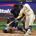 Cerveceros toman la delantera al vencer con lo justo a los Rays en inicio de la Serie Mundial
