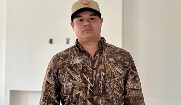 Los arrestos de ICE vacían campos y obras del sur de Texas y amenazan el voto republicano