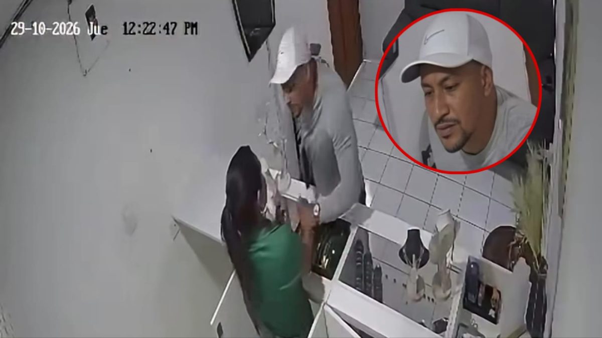 Sujeto ingresa en joyería de Managua y roba prendas y dinero en efectivo. Voto: tomada de video publicado por Canal 10.