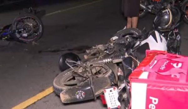Un motociclista muere tras choque frontal contra otra moto en Carretera Sur. Foto: Canal 10.