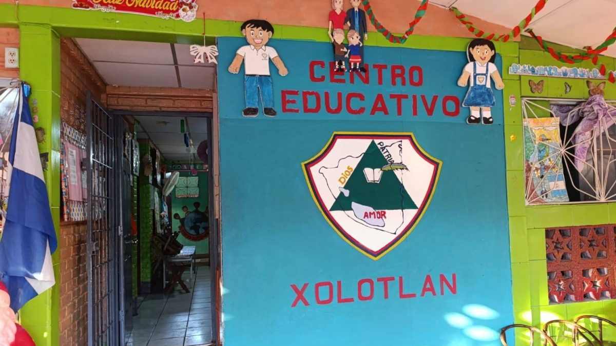 Fachada del Colegio Xolotlán, en Ciudad Sandino. Foto: La Primerísima.