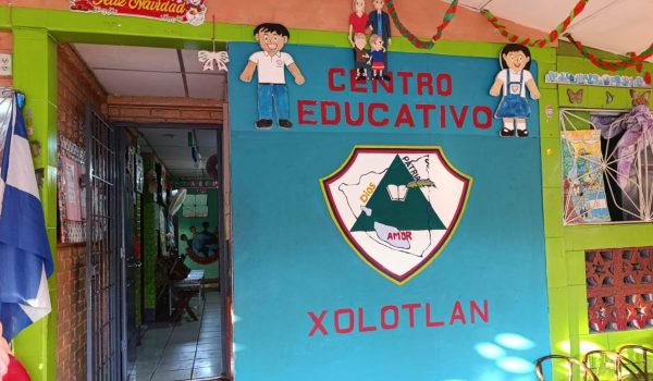 Fachada del Colegio Xolotlán, en Ciudad Sandino. Foto: La Primerísima.