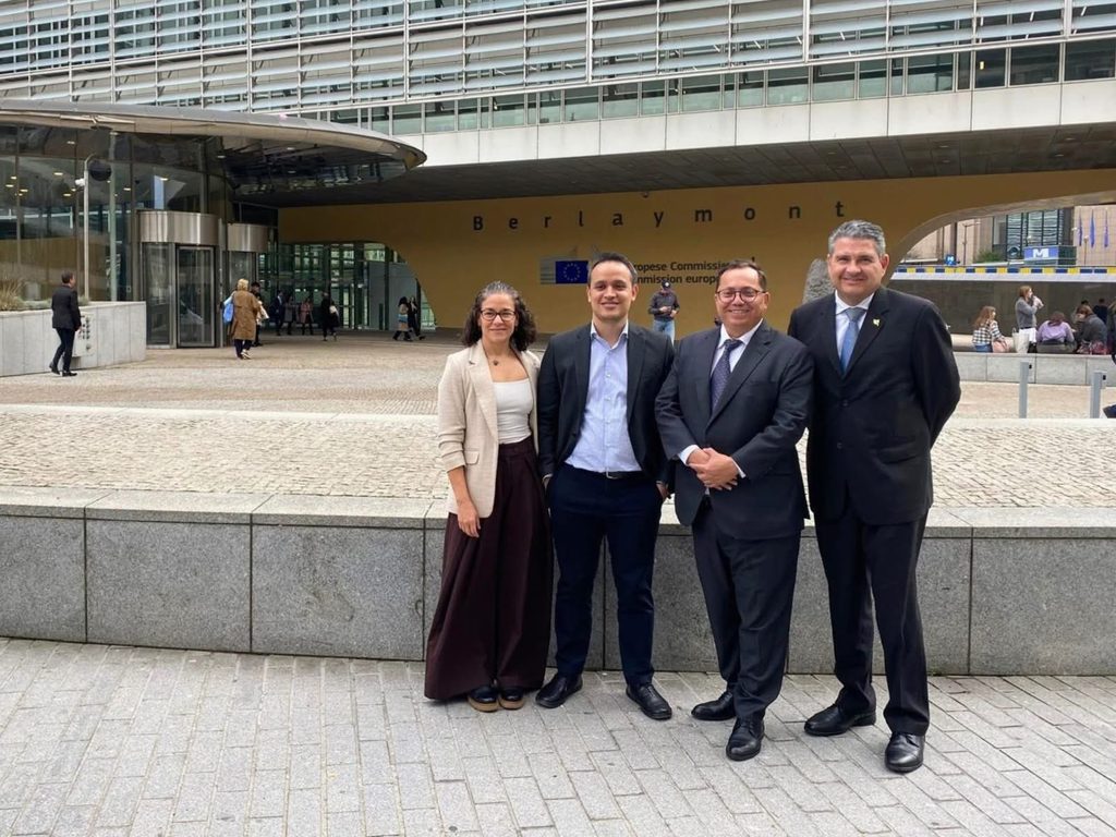 Delegación de opositores solicitaron que la Unión Europea sancione al Daniel Ortega y al canciller Valdrack Jaenstchke