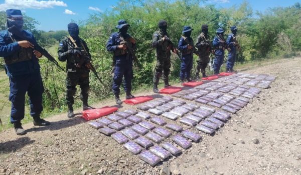 Ejército de Nicaragua incauta droga en Chinandega. Foto: Ejército de Nicaragua.