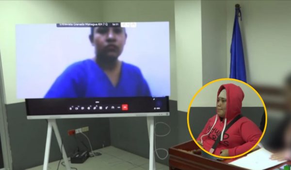 Cándida Rosa Hernández Tórrez (a la izquierda) es acusada de agredir a su hijastra Liliam Mayela Bermúdez Quintanilla (a la derecha). Foto: captura a video de Canal 13.