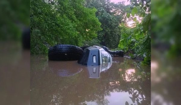 Dos extranjeras y una nicaragüense mueren al ser arrastrada por un río la camioneta en que viajaban