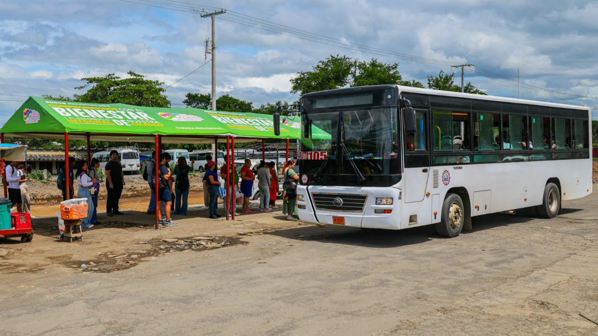 Paradas provisionales que se ubicaron en los tramos dos y tres de la Pista Héroes y Mártires de la Insurrección en Managua. Alcaldía de Managua