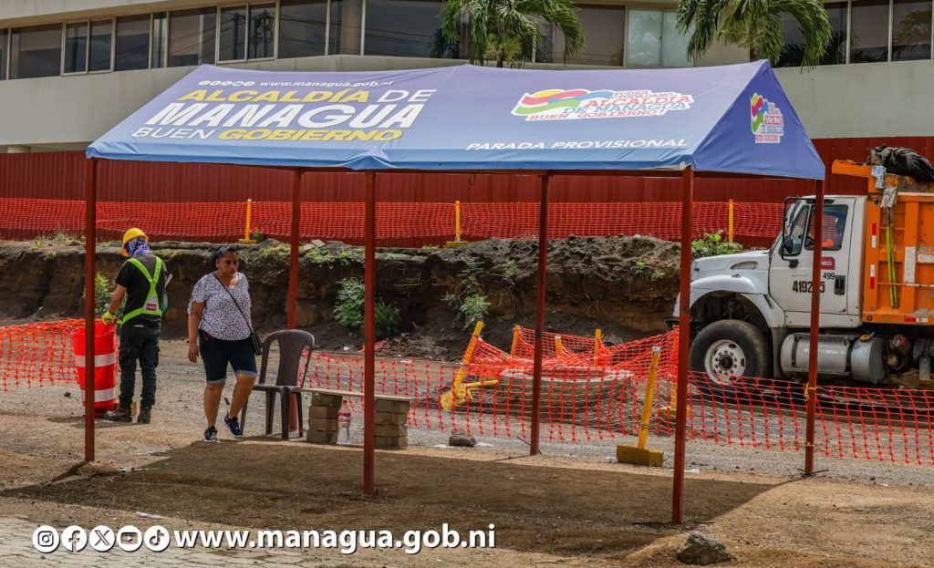 Paradas provisionales que se ubicaron en los tramos dos y tres de la Pista Héroes y Mártires de la Insurrección en Managua. Alcaldía de Managua