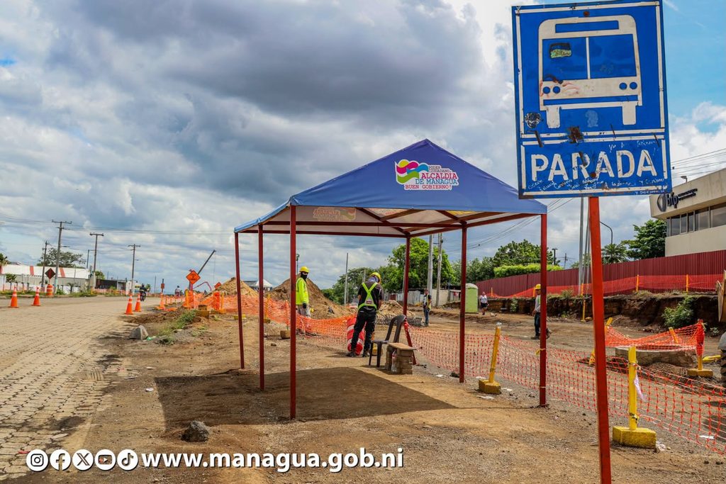 Paradas provisionales que se ubicaron en los tramos dos y tres de la Pista Héroes y Mártires de la Insurrección en Managua. Alcaldía de Managua